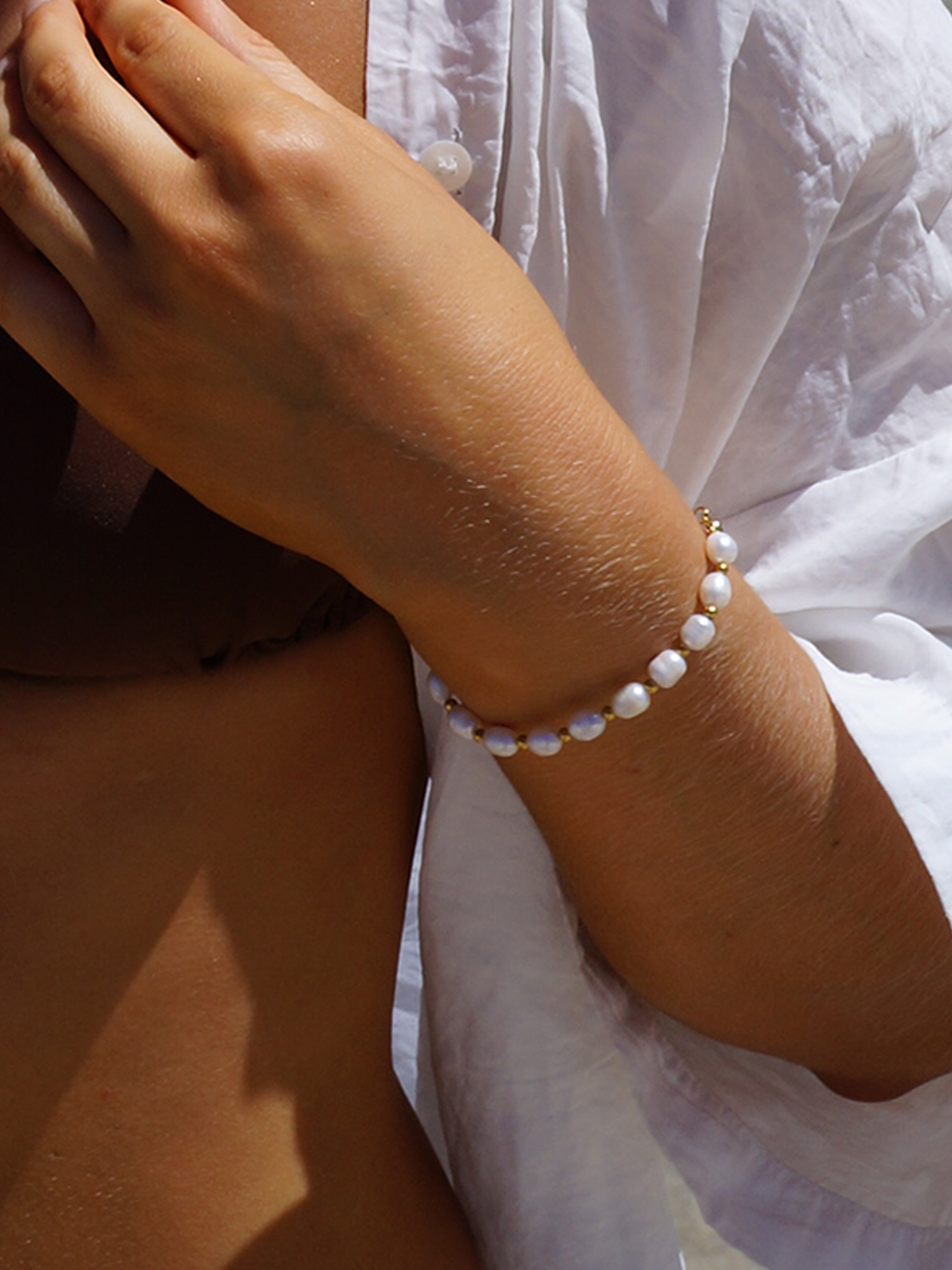 Hart - 18k Gold Plated + Freshwater Pearl Waterproof Bracelet for Teens/Adults