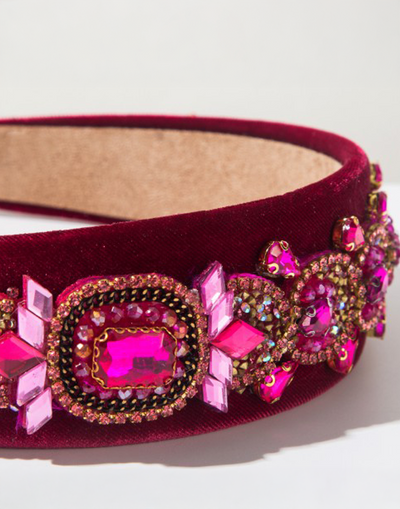 Magenta Queen (Ages 6-Adult) with a pink satin drawstring bag.
