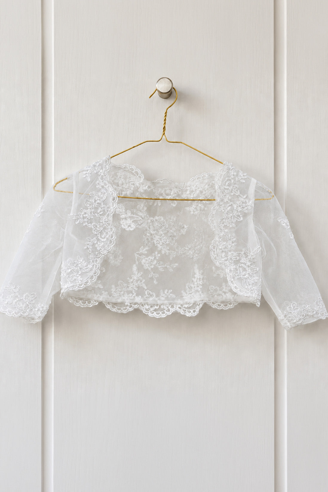 Isla Bolero in White