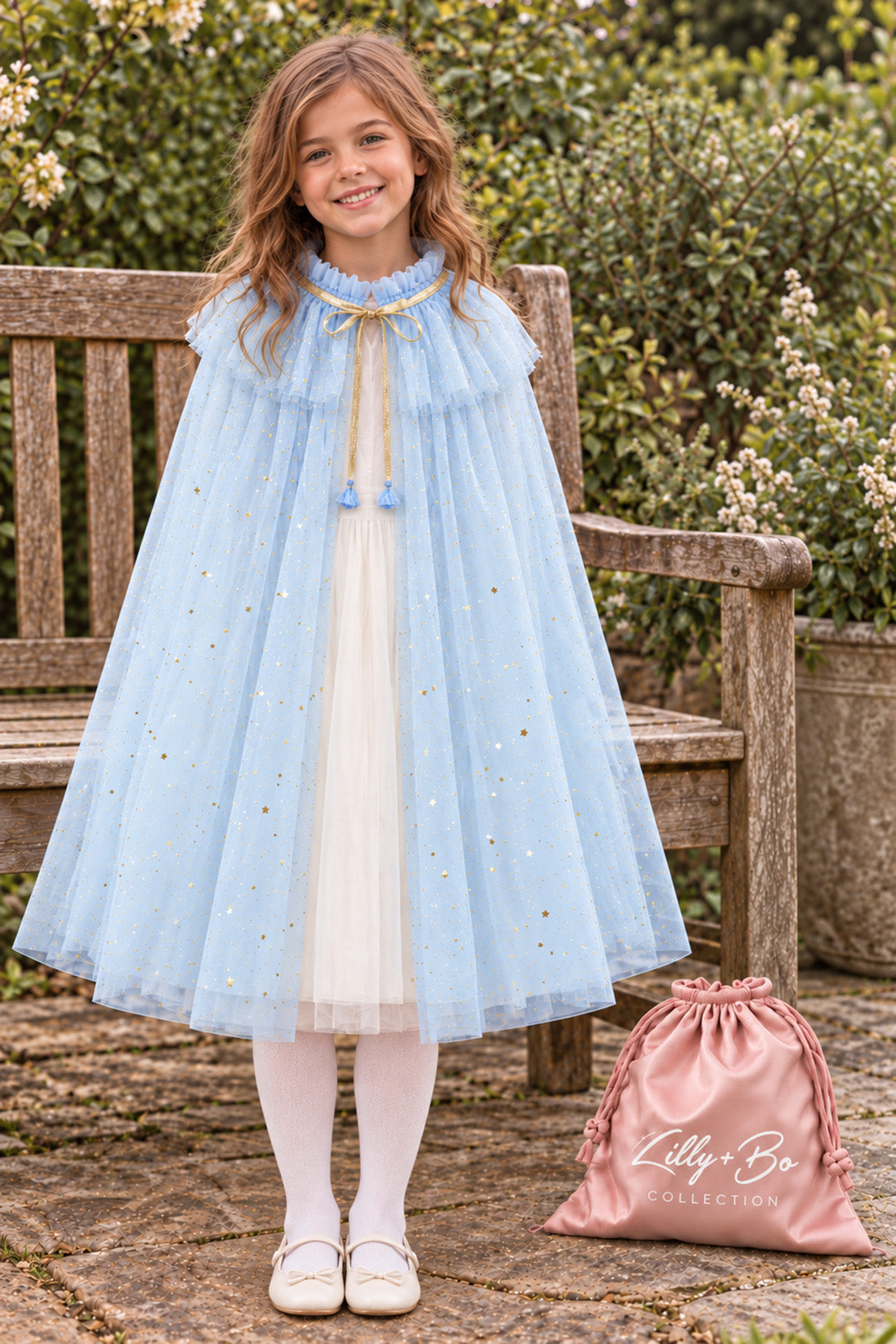 Frozen Cape ~ A Perfect Christmas Gift For Girls with a Pink Satin Drawstring Bag