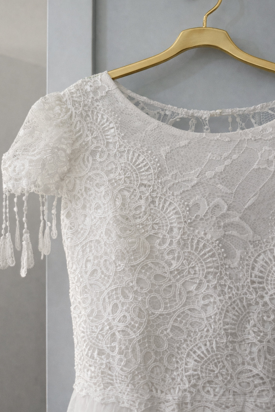 Harper in Ivory White ~ Luxurious Ceremonial Dress