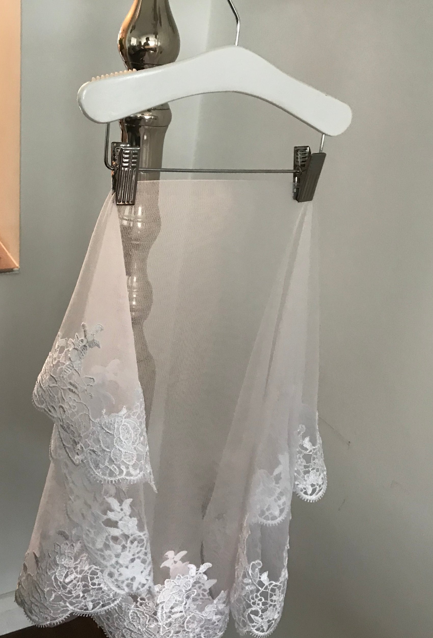 Matching Vail in white - Cynthia Dress
