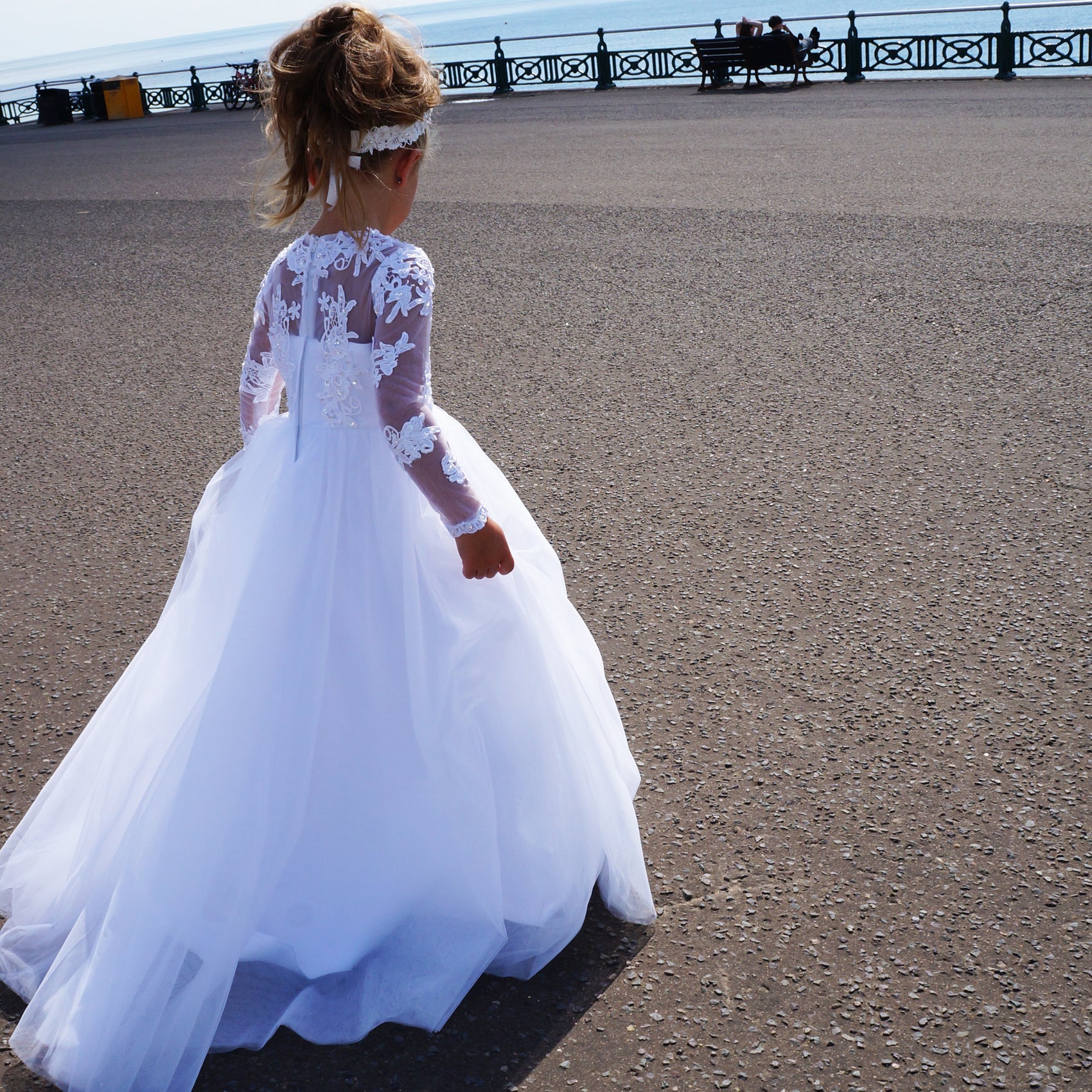 Matching Vail in white - Cynthia Dress